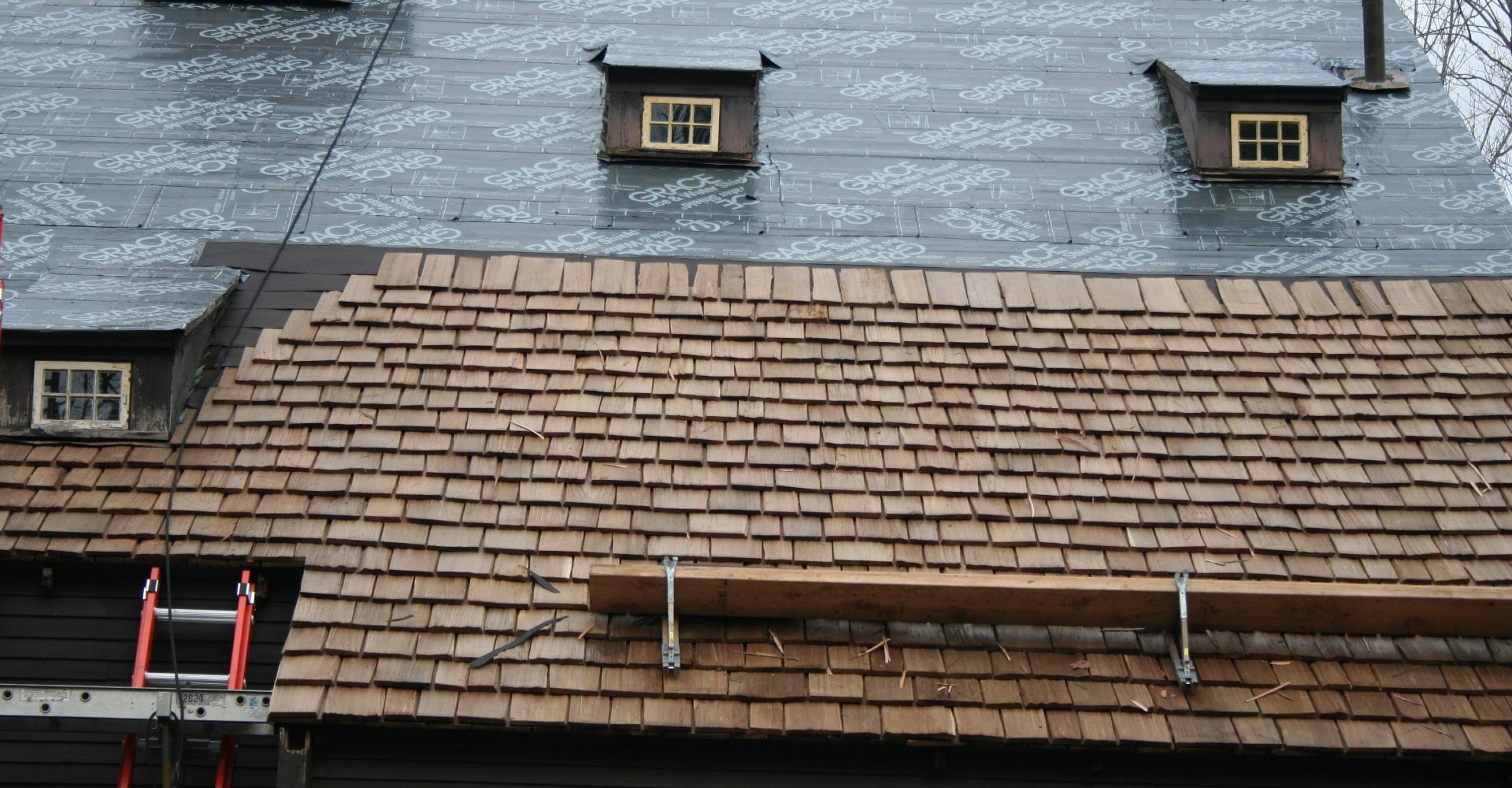 Roof Cleaning Service The Woodlands Tx