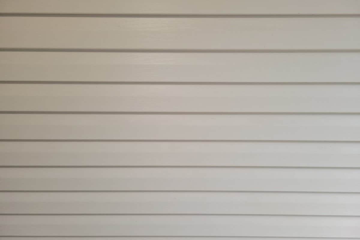 repair holes in vinyl siding