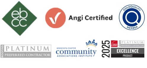 advantage construction awards logo