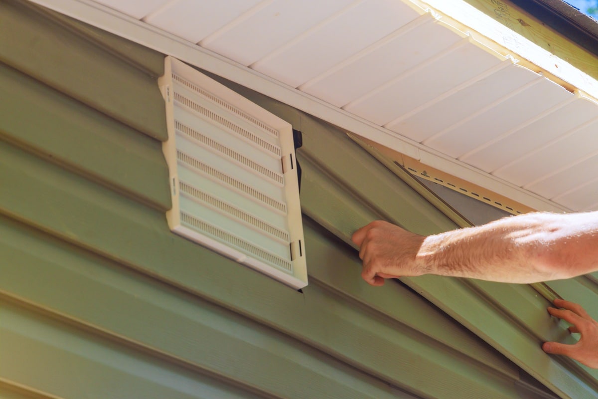 Three Vinyl Siding Installation Mistakes to Avoid After Hail Damage