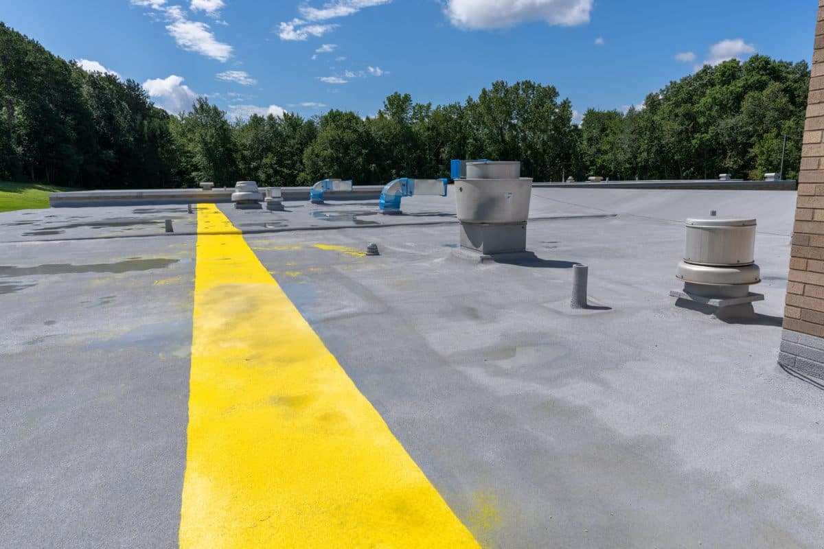 Essential Commercial Roof Maintenance Tips for Busy Owners